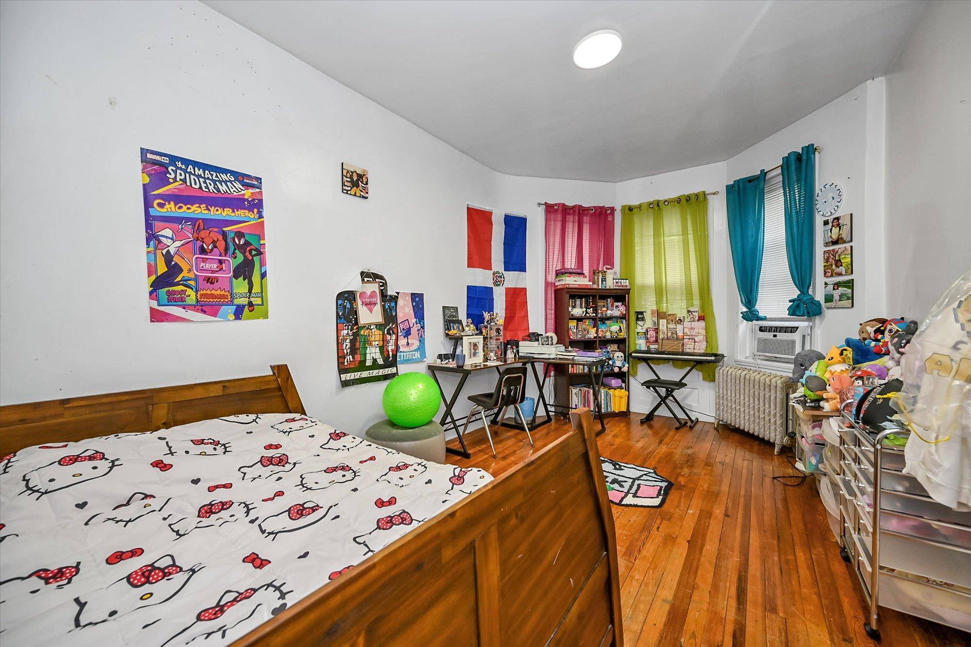 Woodhaven, NY 11421,9436 86th RD