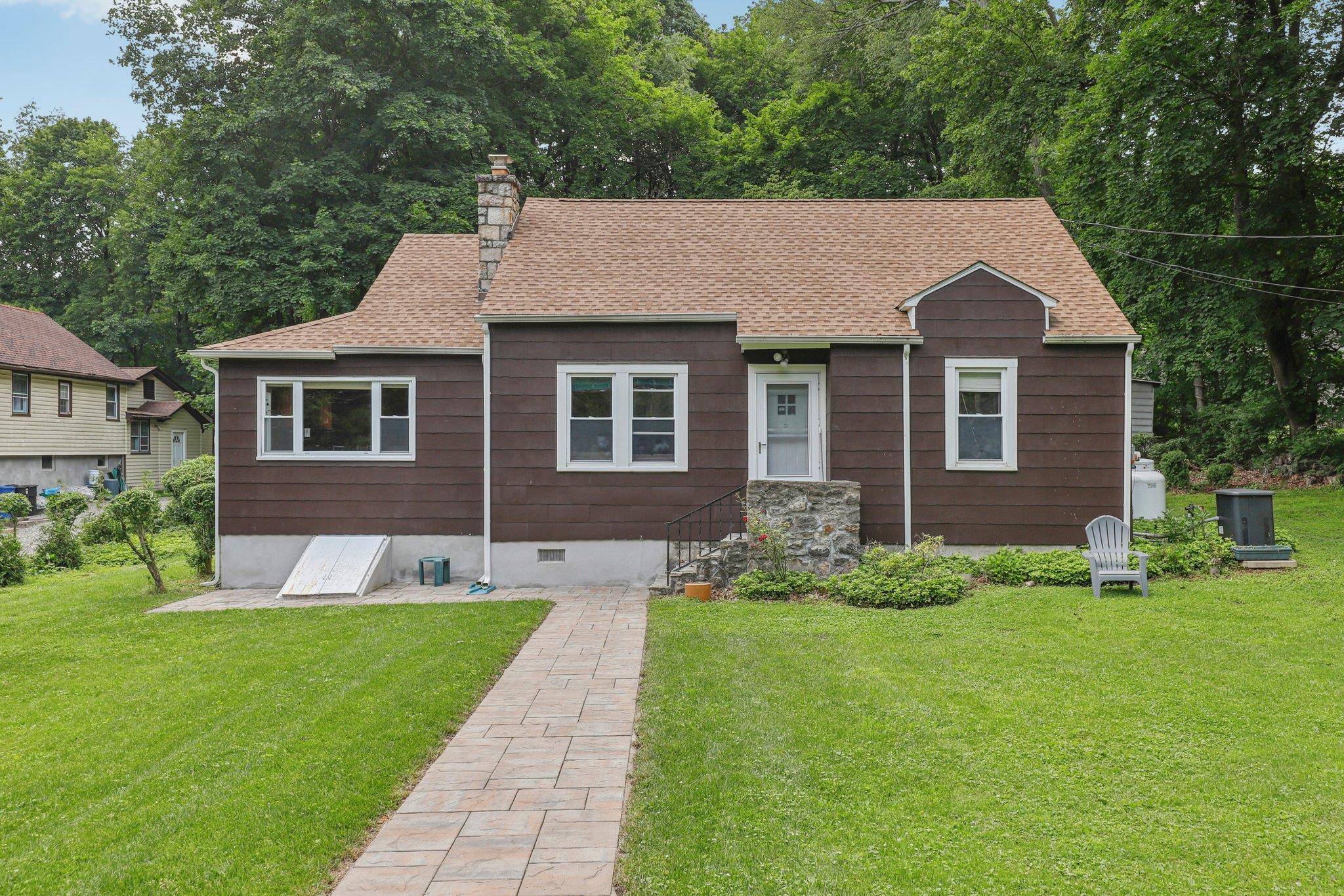 Crompond, NY 10517,42 Baron De Hirsch RD