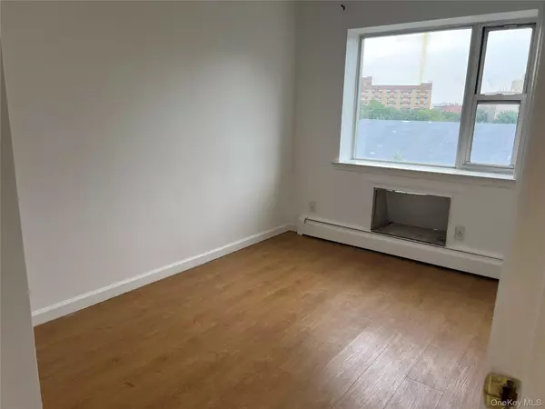 Corona, NY 11368,55-05 98 ST