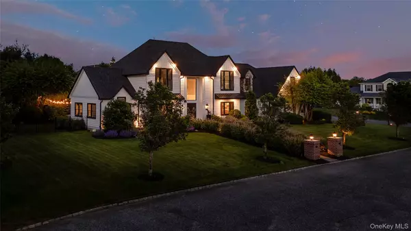 35 Sycamore DR, East Moriches, NY 11940