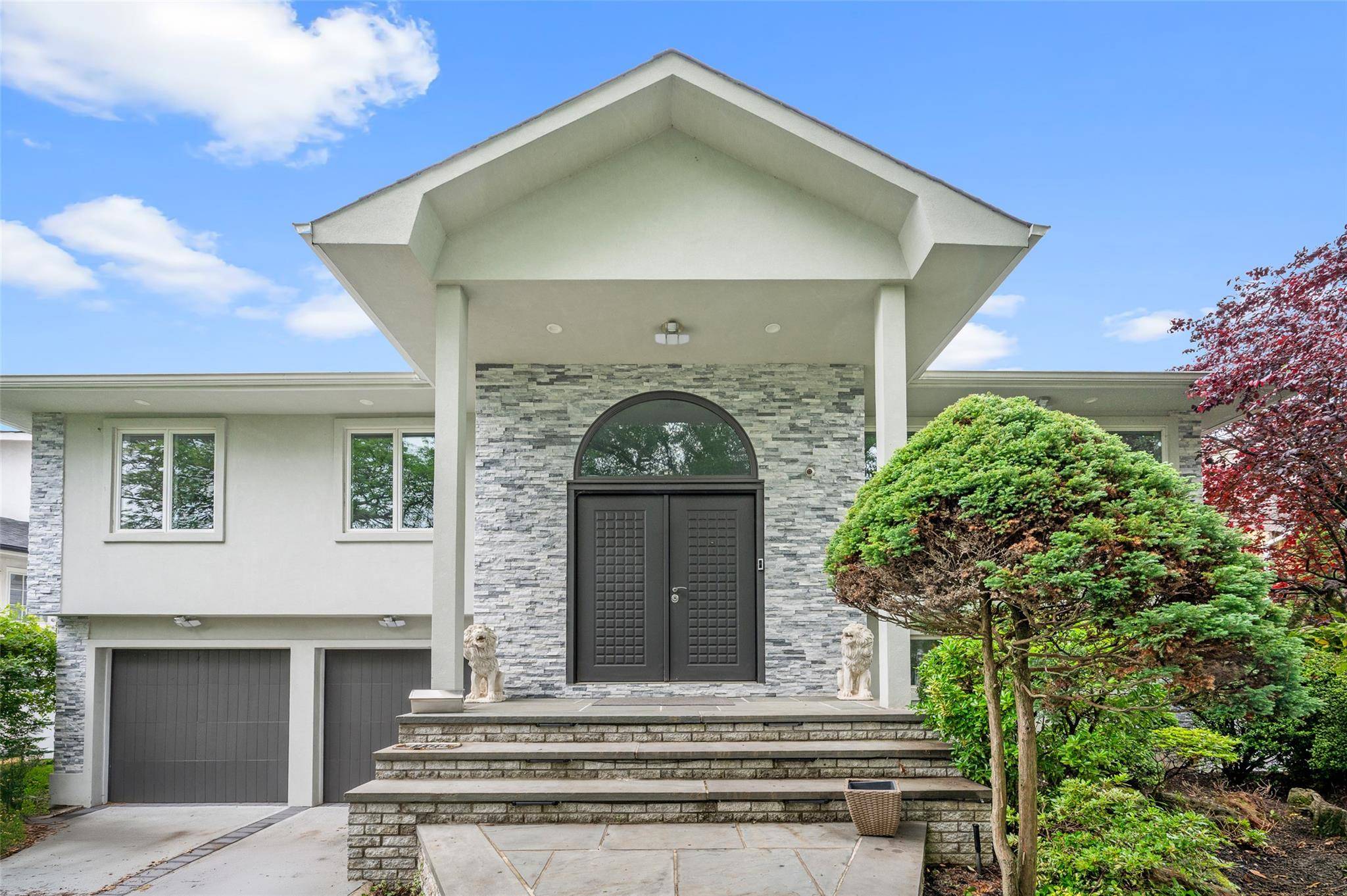 Woodmere, NY 11598,1105 Fordham LN