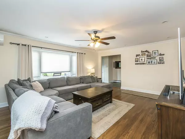 West Hempstead, NY 11552,557 Western Park DR