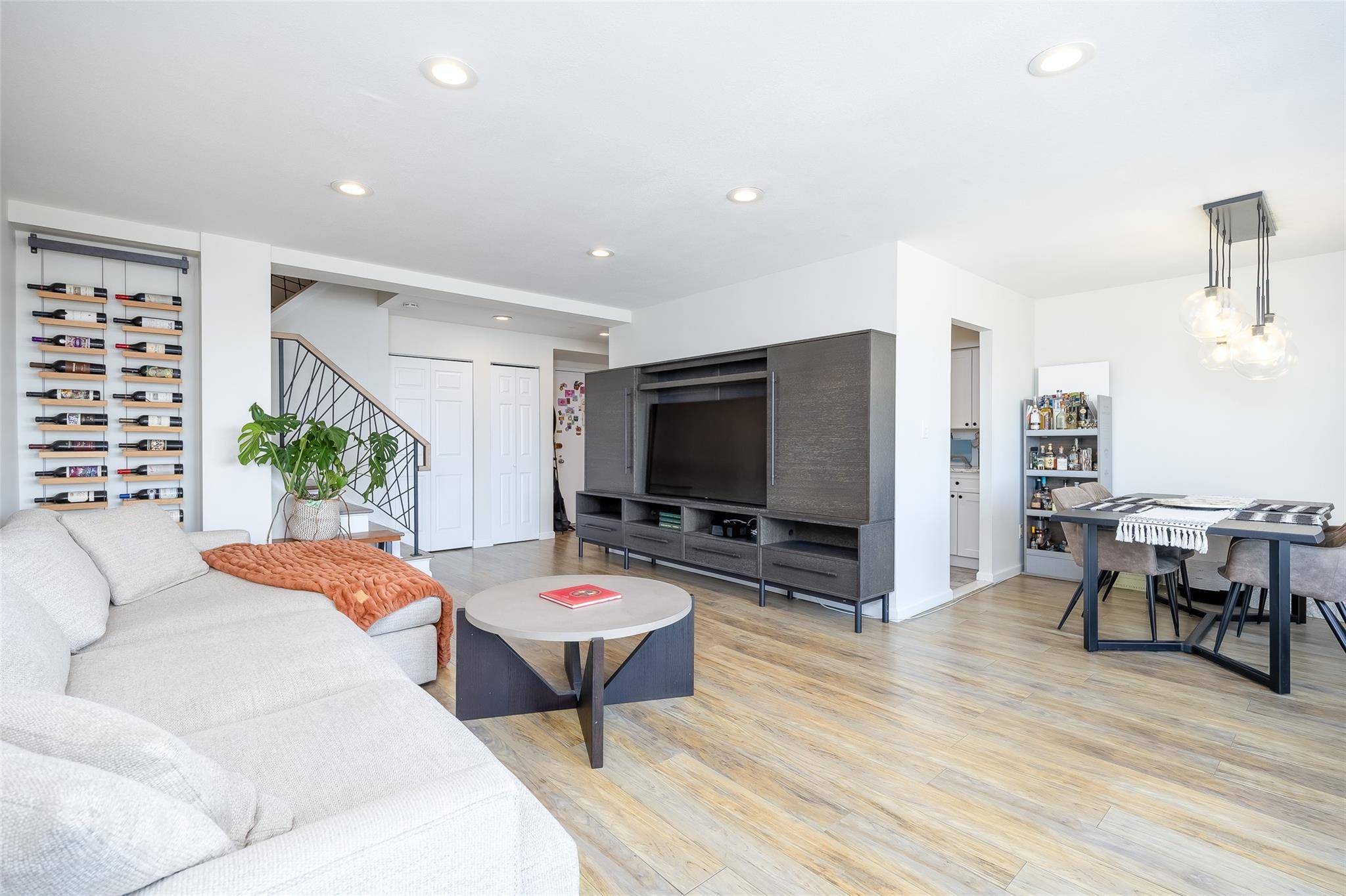 Long Beach, NY 11561,235 W Park AVE #607