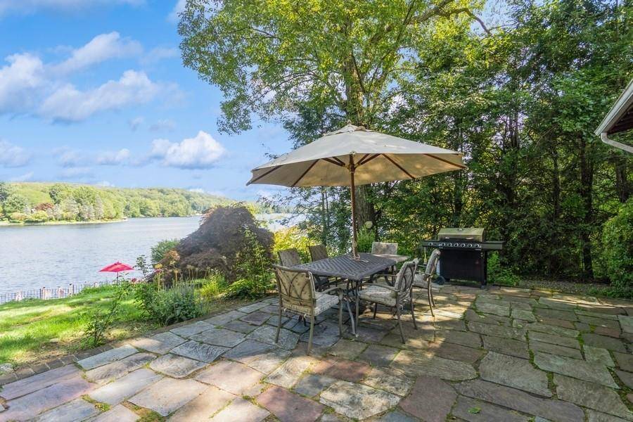 Putnam Valley, NY 10579,224 Lake Shore RD