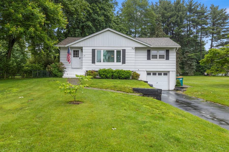 29 Chestnut ST, Poughkeepsie, NY 12601