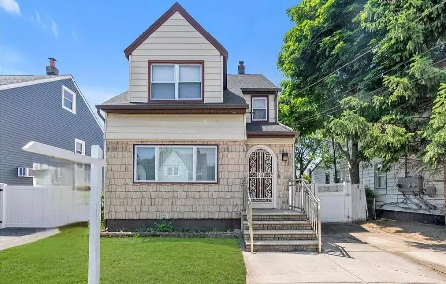 181 Oak ST, West Hempstead, NY 11552