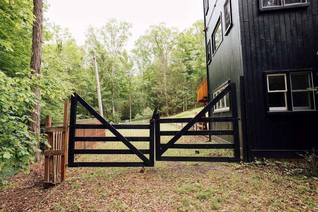 Westbrookville, NY 12785,129 Otisville RD