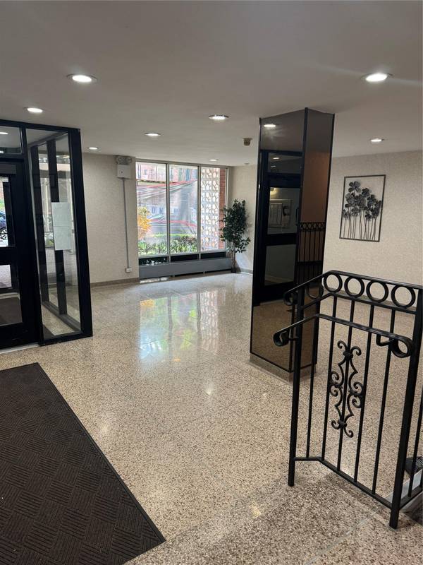 Kew Gardens, NY 11415,83-60 118th ST #3E