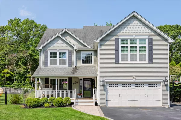 Wading River, NY 11792,7 Long View DR