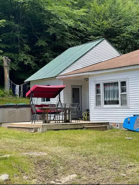 Starlight DR, Smallwood, NY