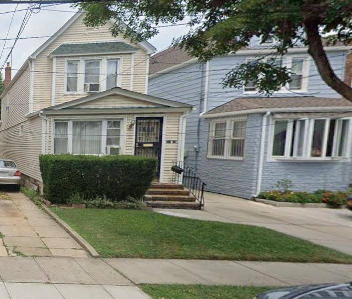 Queens Village, NY 11429,218-05 100th AVE