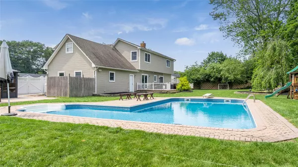 Port Jefferson Station, NY 11776,55 Charm City DR
