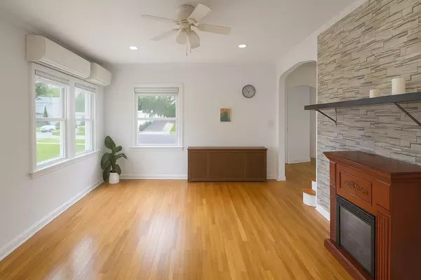 Farmingdale, NY 11735,26 Sherman RD