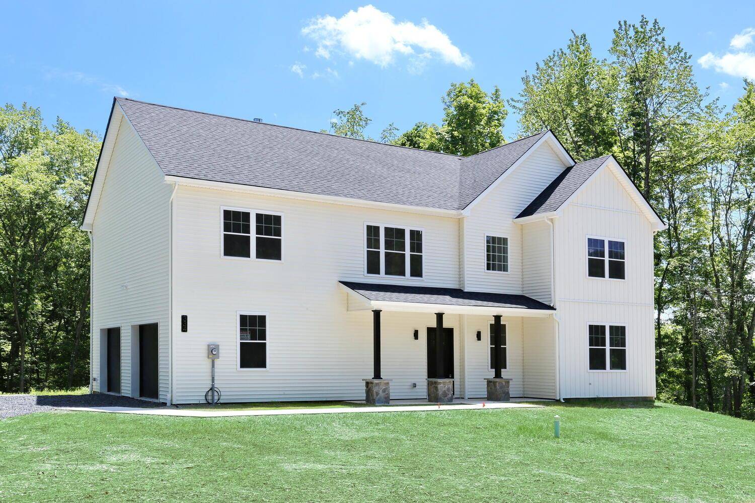 New Paltz, NY 12561,334 N Ohioville Rd