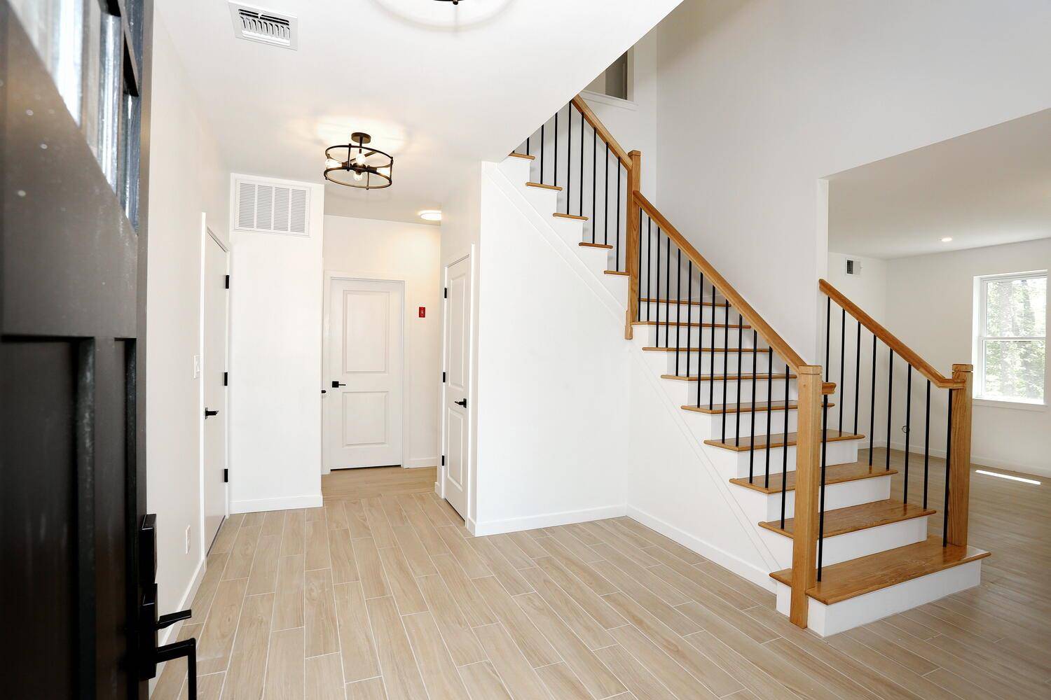 New Paltz, NY 12561,334 N Ohioville Rd