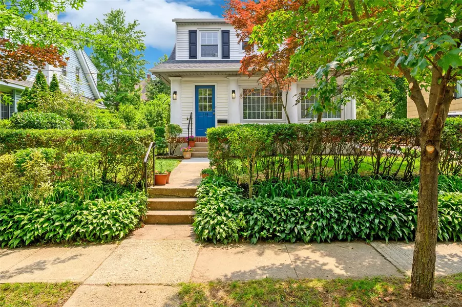 118 First AVE, Pelham, NY 10803