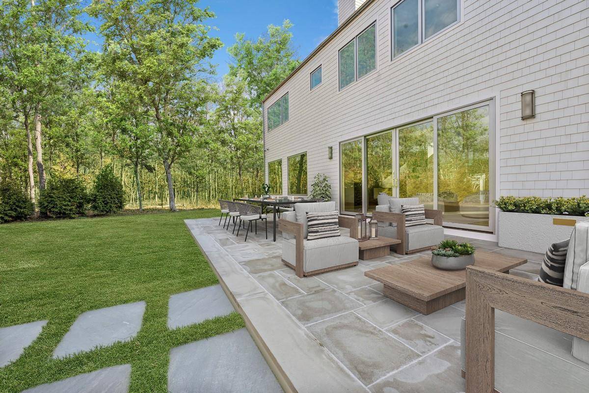 Wainscott, NY 11975,10 Broadwood CT