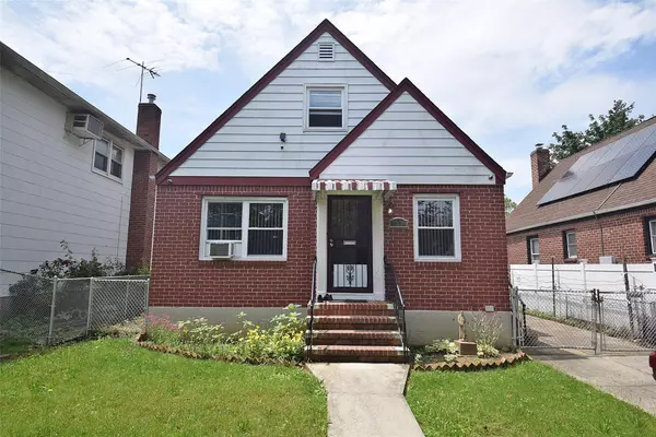 Bellerose, NY 11426,82-16 251st ST