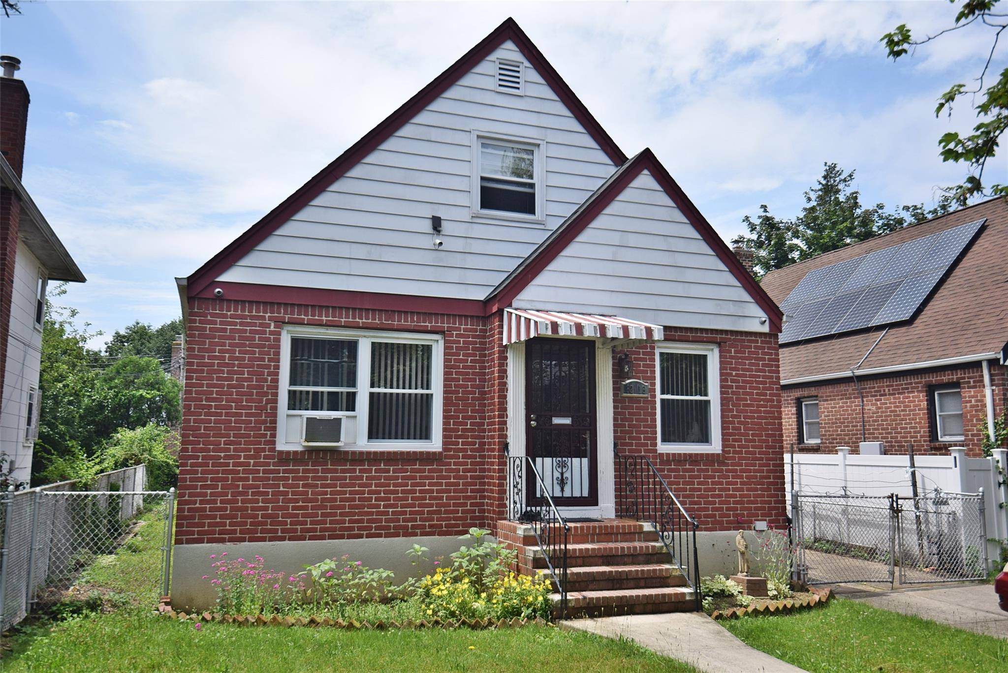 Bellerose, NY 11426,82-16 251st ST