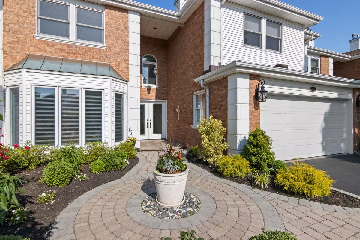 Commack, NY 11725,62 Hamlet DR