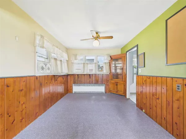 Hicksville, NY 11801,122 6th ST