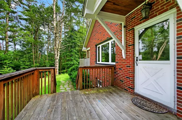 Narrowsburg, NY 12764,52 Luxton Lake RD