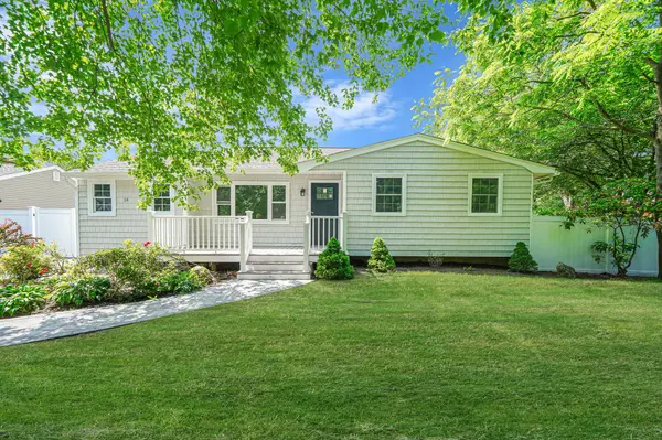 14 Sycamore ST, Centereach, NY 11720