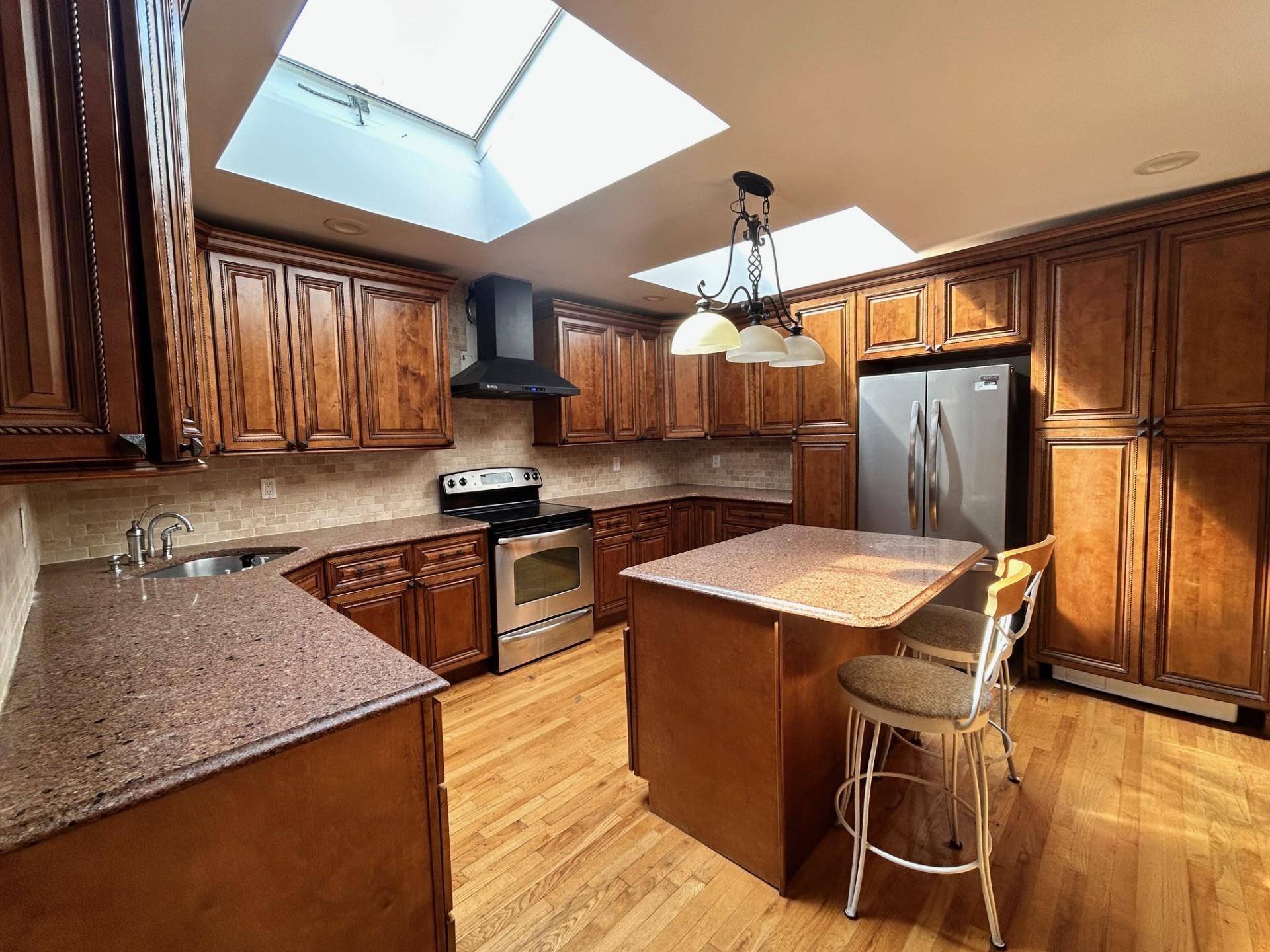 North Bellmore, NY 11710,1380 Bellmore AVE