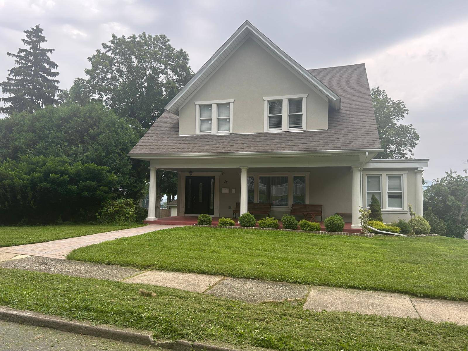 32 City TER, Newburgh, NY 12550