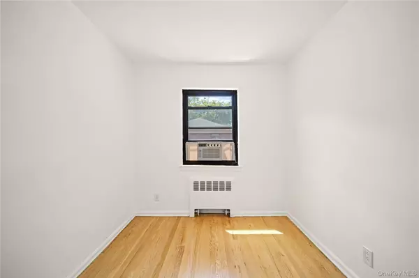 Bayside, NY 11364,73-10 Springfield BLVD #B