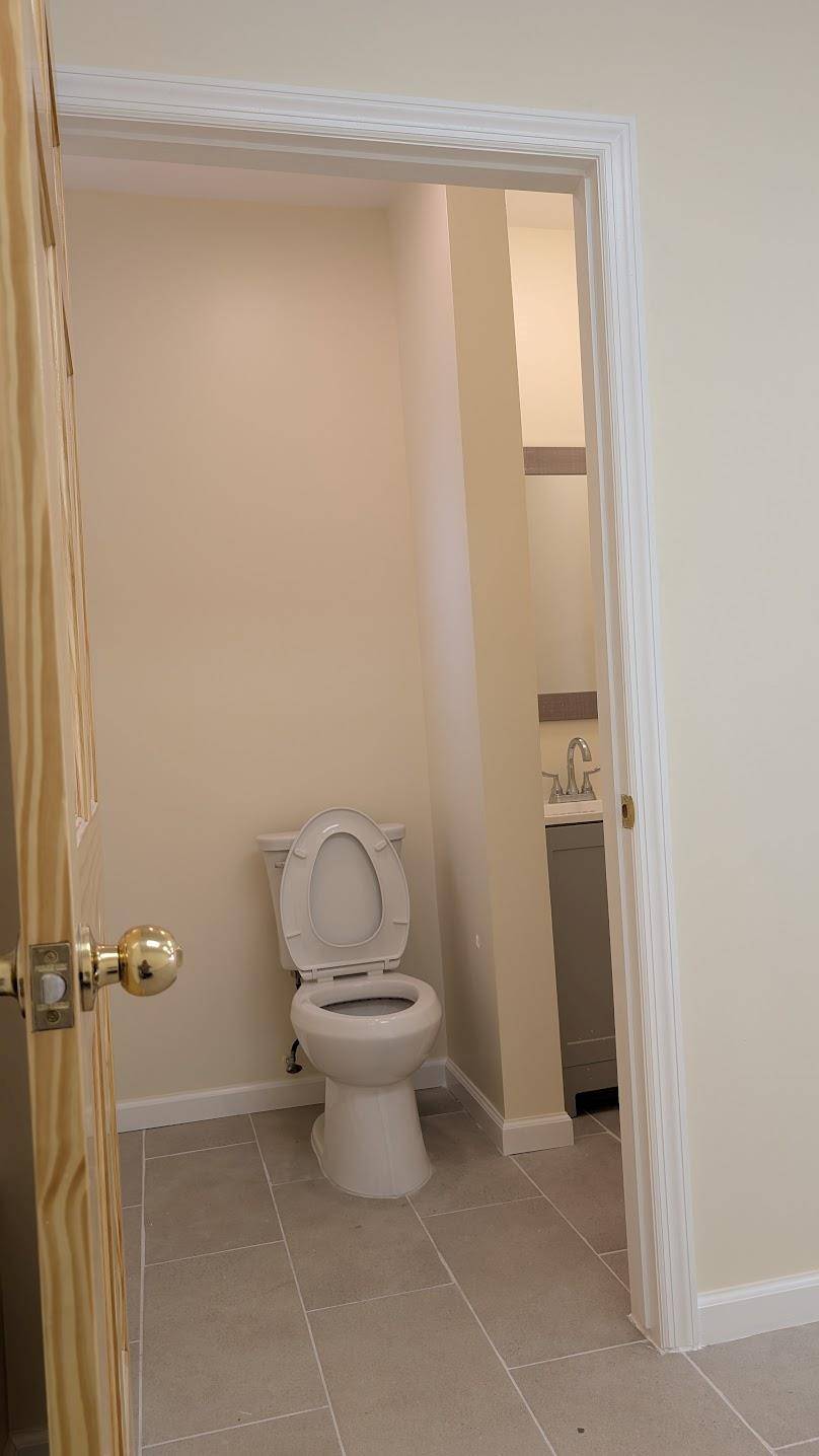 Flushing, NY 11358,19906 32nd AVE