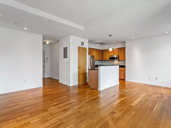Brooklyn, NY 11211,14 Hope ST #3F