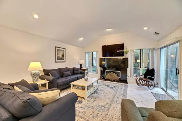 Moriches, NY 11955,279 Dockside CT