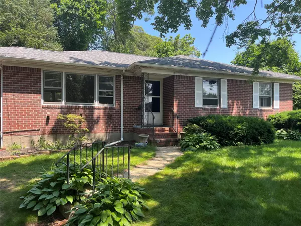 East Northport, NY 11731,83 Bellerose AVE