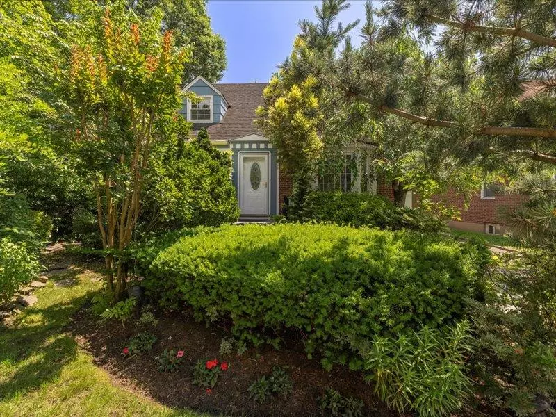 Lynbrook, NY 11563,194 Davison AVE