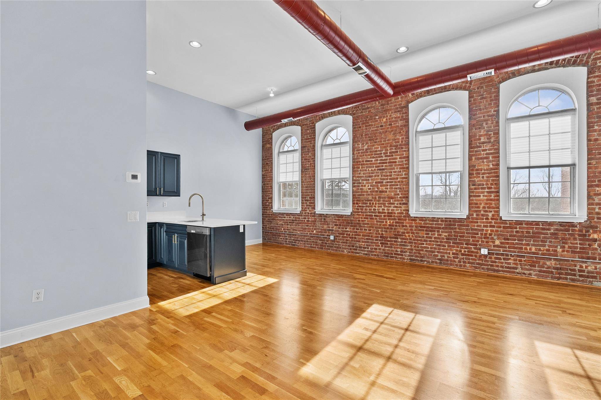 Peekskill, NY 10566,200 School House RD #4E