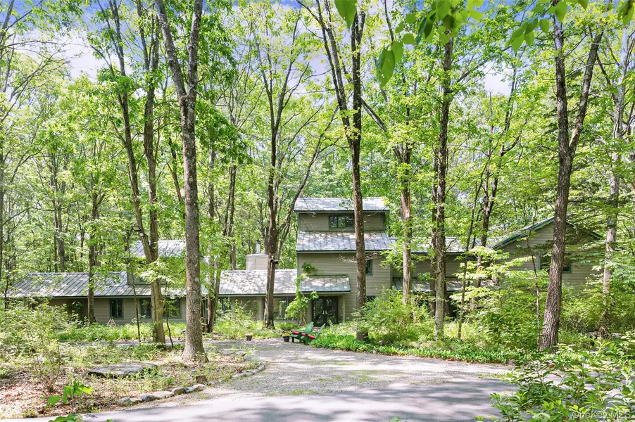 15 Cox DR, Warwick, NY 10950