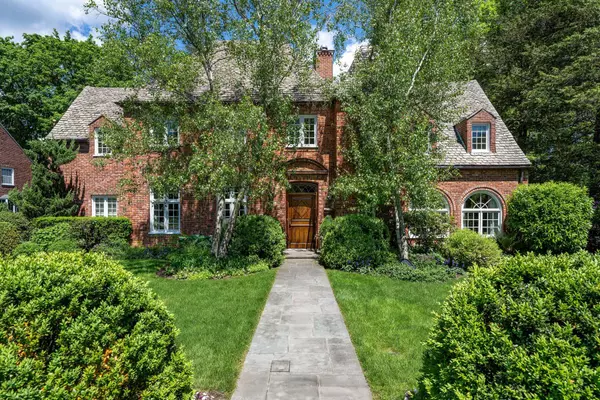 40 Elm LN, Bronxville, NY 10708