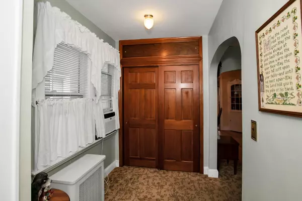 Williston Park, NY 11596,167 Stratford AVE