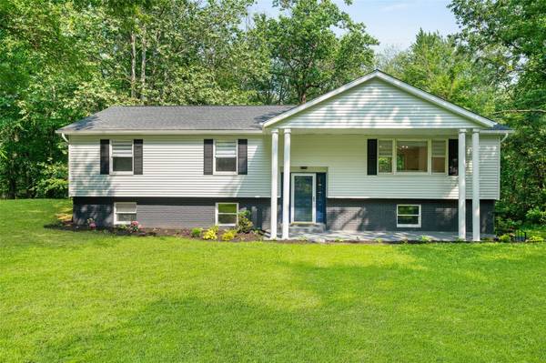 17 Dogwood KNLS, Highland, NY 12528