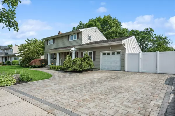 Commack, NY 11725,22 Shelton CT