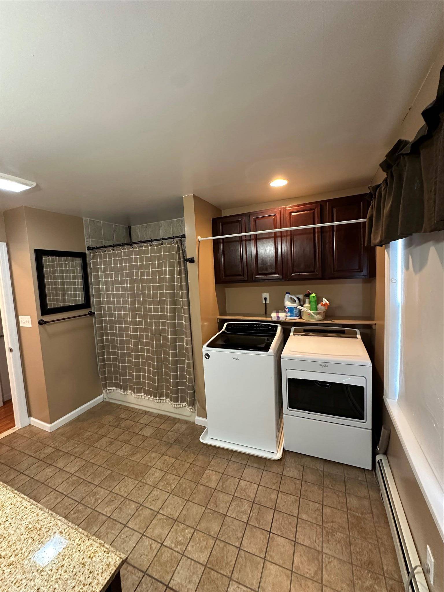 Levittown, NY 11756,12 Green LN