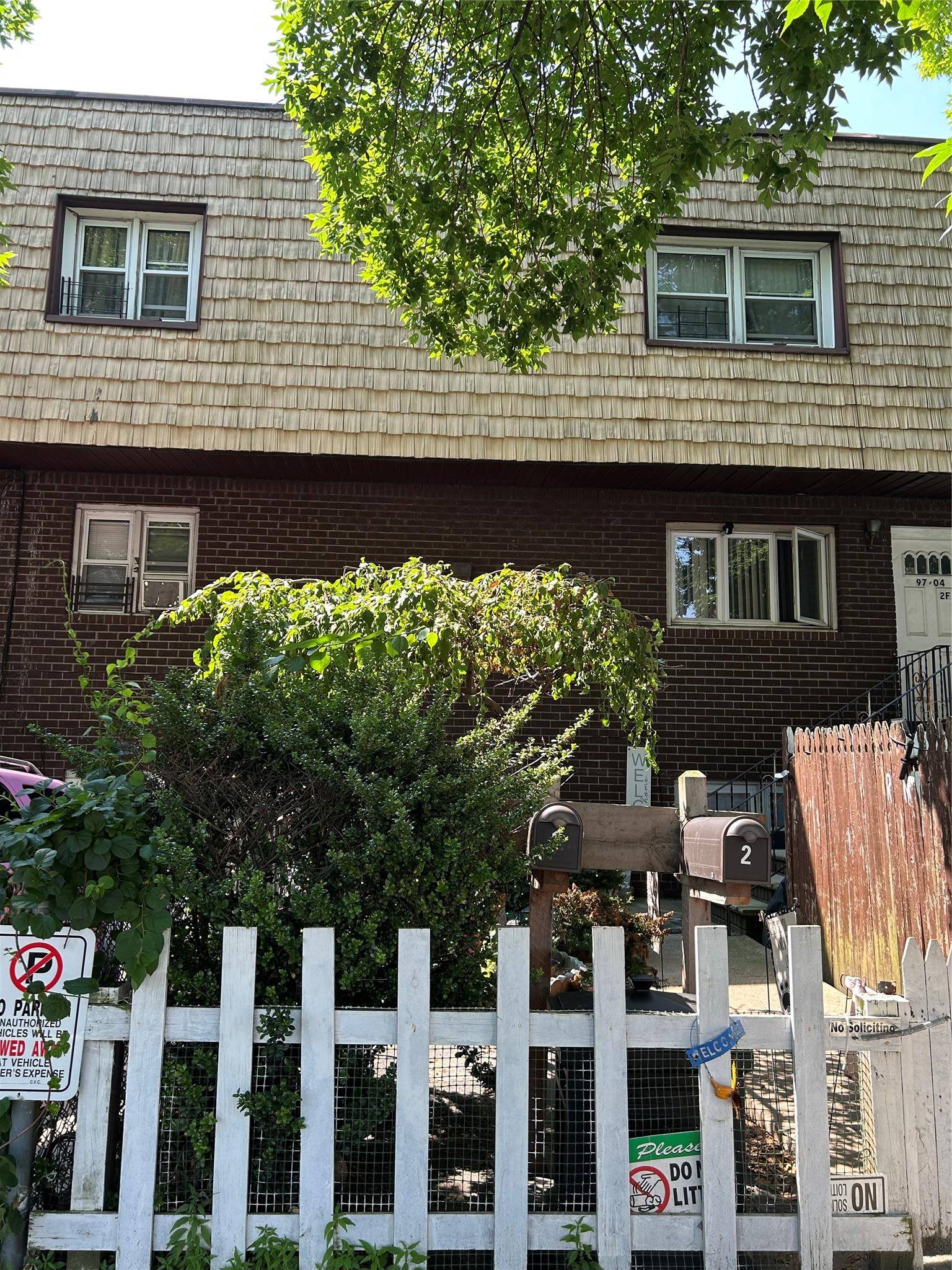 Ozone Park, NY 11417,9704 Pitkin AVE