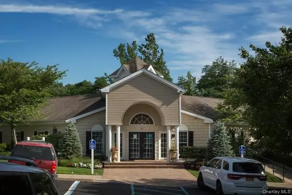 Farmingville, NY 11738,2006 Vista View DR #2006