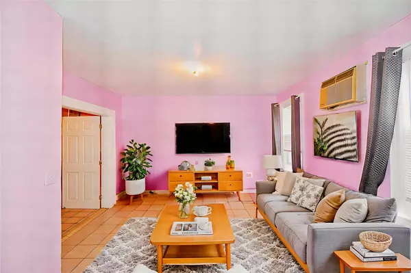 Mount Vernon, NY 10552,517 Westchester AVE