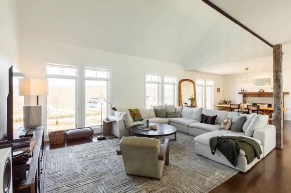 Rhinebeck, NY 12572,6 Crimson Hill RD