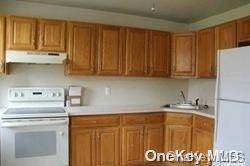 Lawrence, NY 11559,23 Park AVE