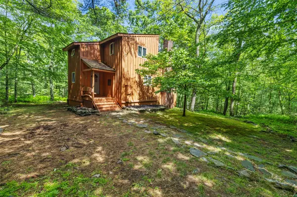 30 Hallenbach RD, Glen Spey, NY 12737