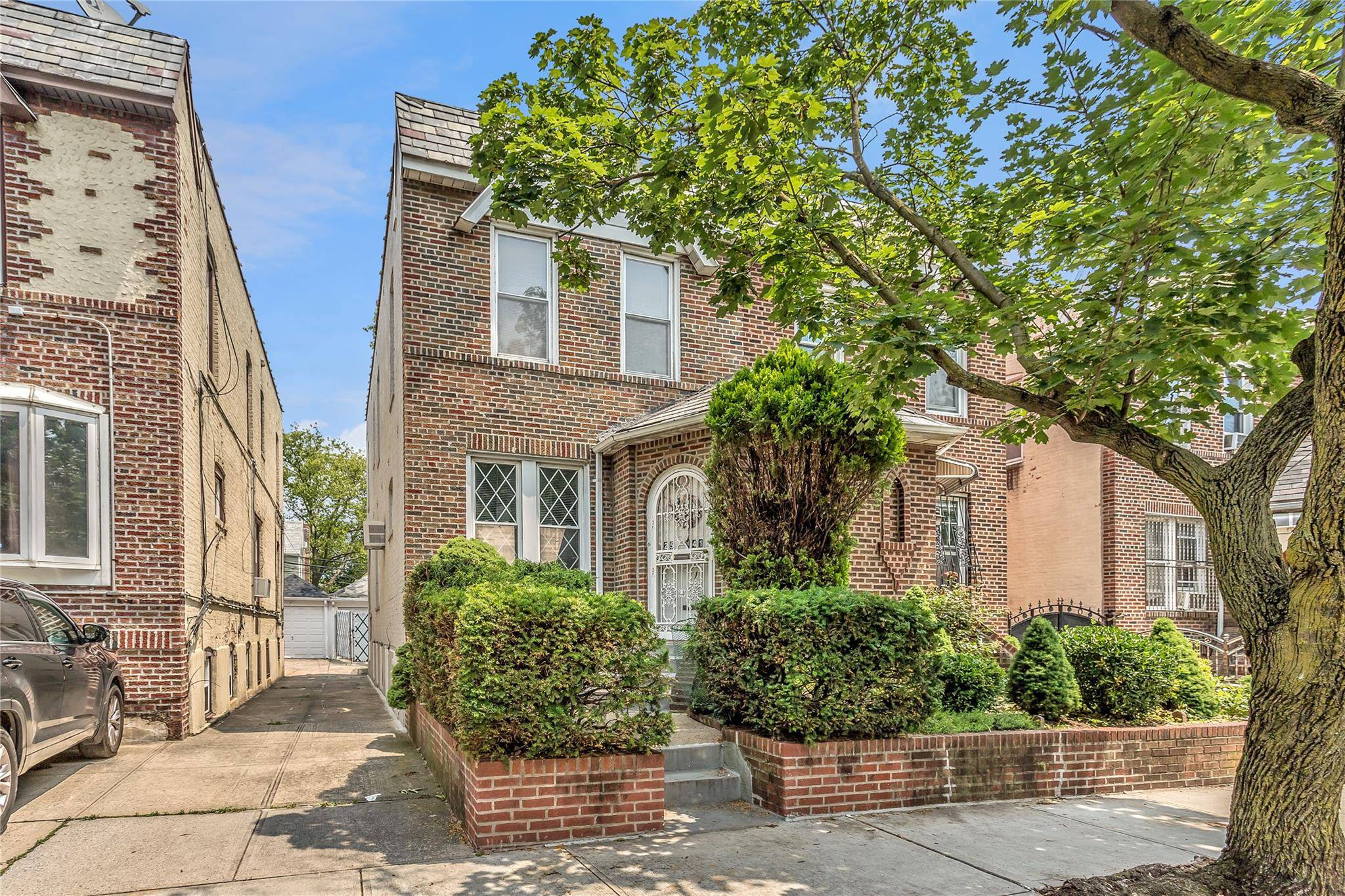 2541 83rd ST, East Elmhurst, NY 11370