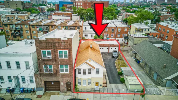 10364 52nd AVE, Flushing, NY 11368